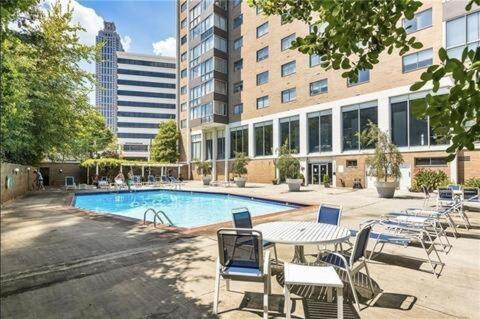 Heart Downtown! City View Onsite Parking! King Bed Lm807 Atlanta Dış mekan fotoğraf